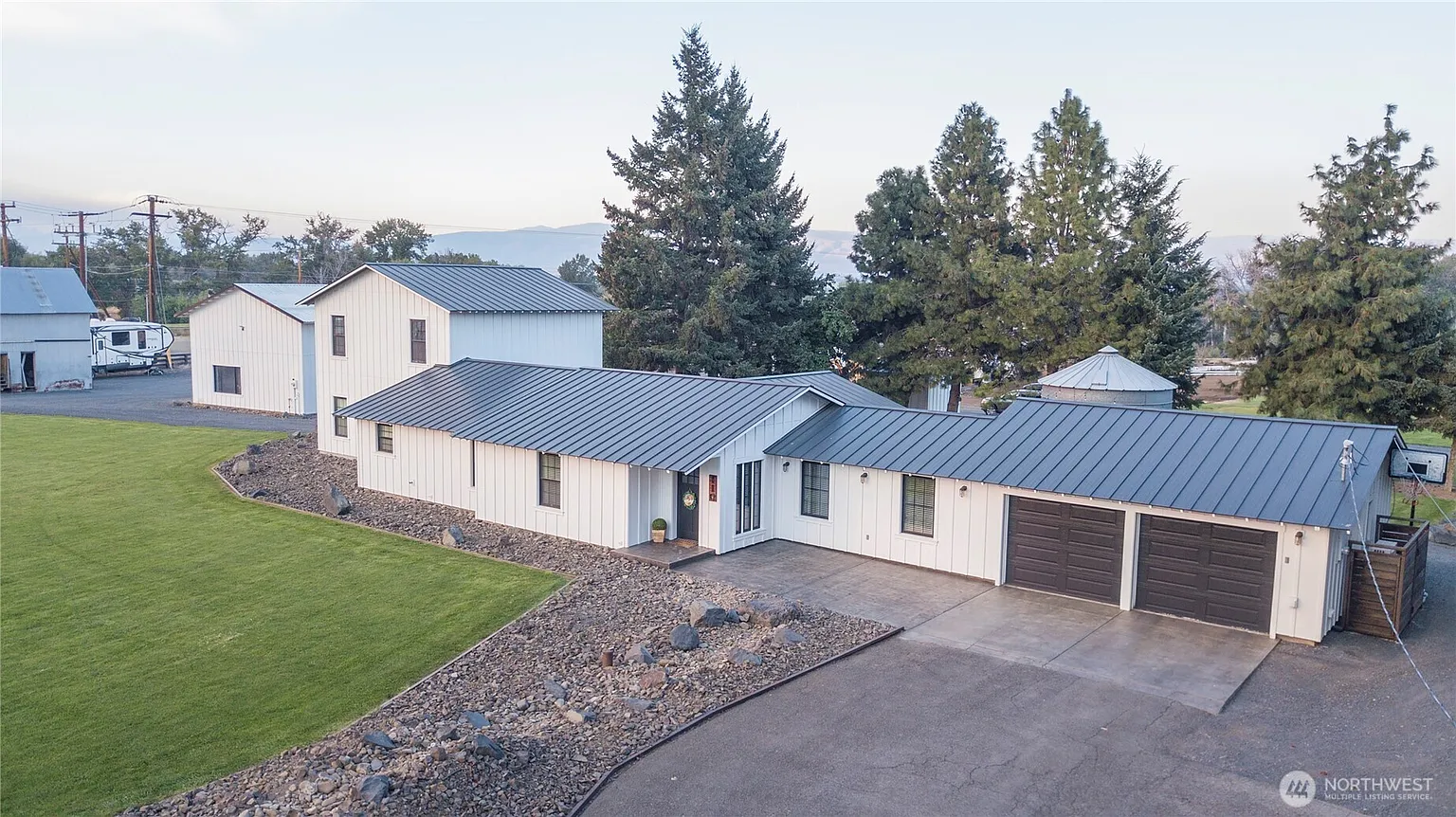 110 Brown Road photo 1
