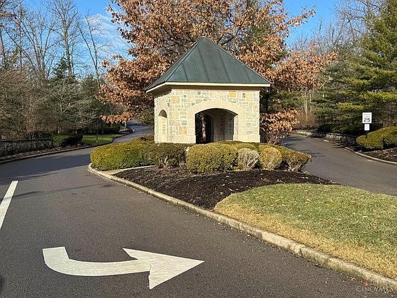 3rd image of 5947 Capeview Pl