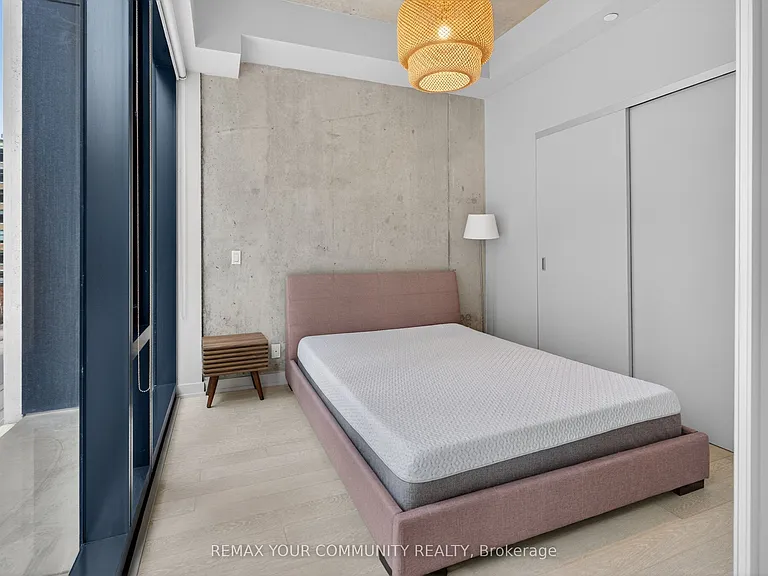 11 Charlotte St #204 — Photo 17