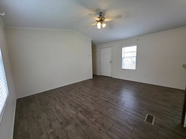 1440 W Plum St #140 — Photo 6