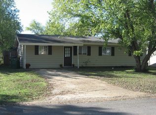 1004 E East St, Russellville, AR 72801