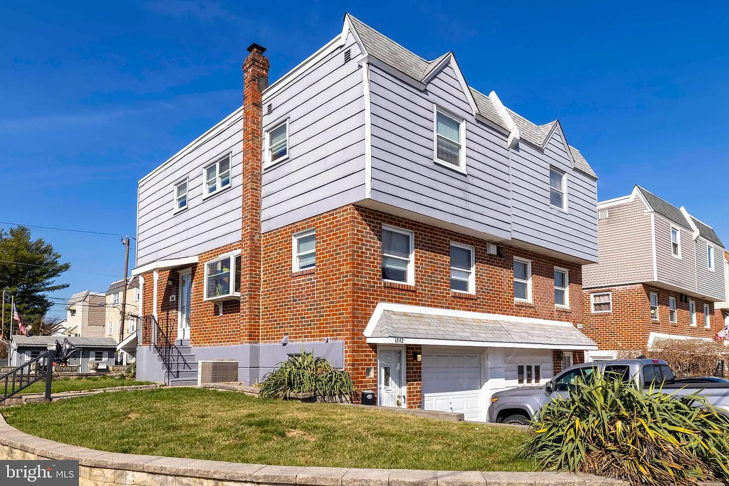 1842 Tomlinson Rd photo 1