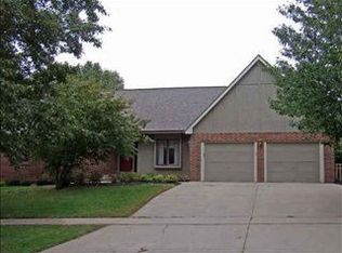 3507 SW Stonybrook Dr, Topeka, KS 66614