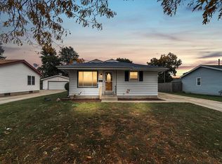 8133 15th Ave, Kenosha, WI 53143