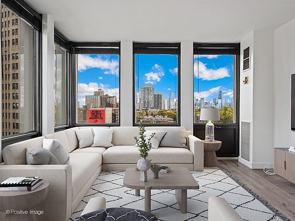 5th image of 444 W Fullerton Pkwy APT 804