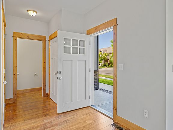 4th image of 2781 Renee Way