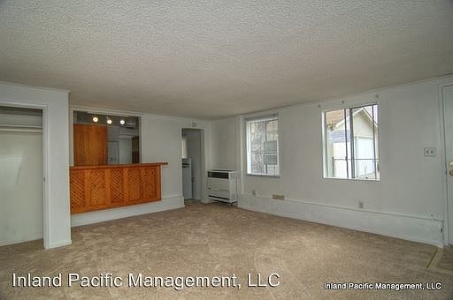 2nd image of 2101 1/2 Ruhland Ave