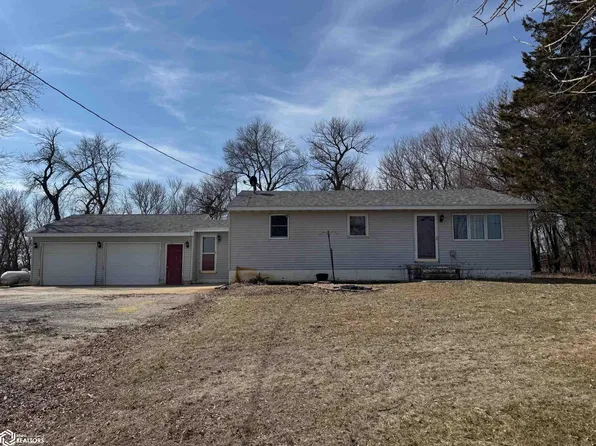 2826 120th St, Lu Verne, IA 50560