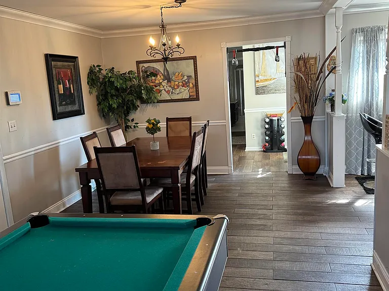 402 Gilmore St — Photo 11
