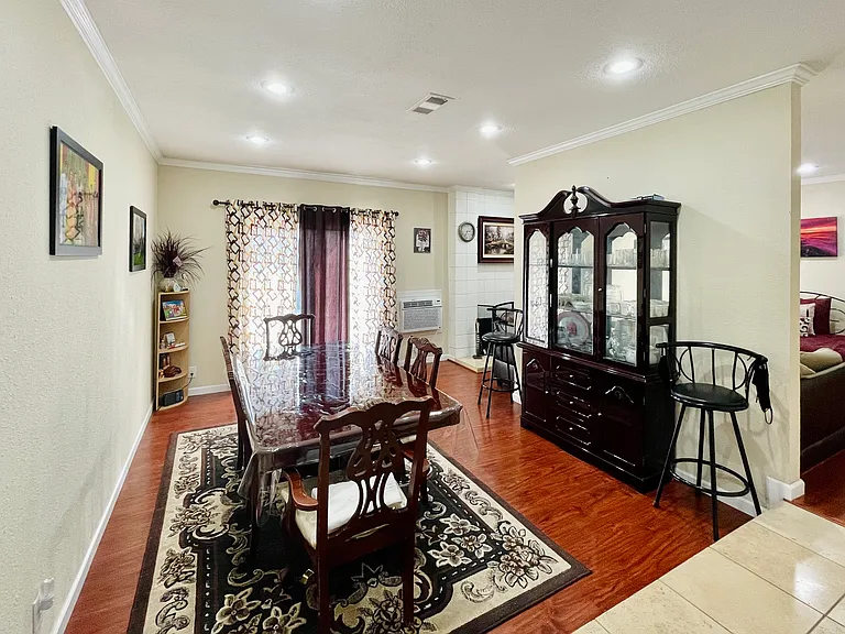 2642 Aborn Rd — Photo 11