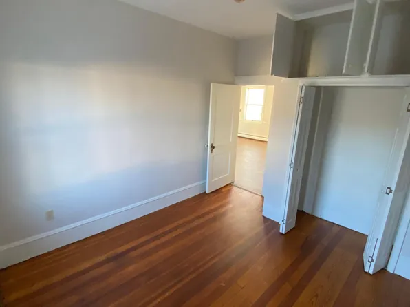 (undisclosed Address), Fall River, MA 02723