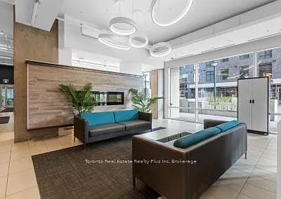 105 Champagne Ave S #1918 — Photo 4