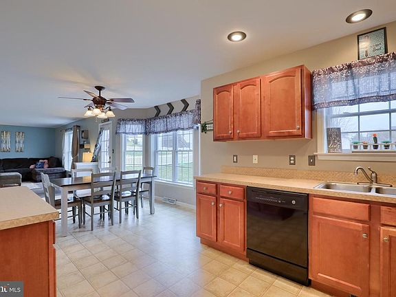 4th image of 309 Lynne Dr