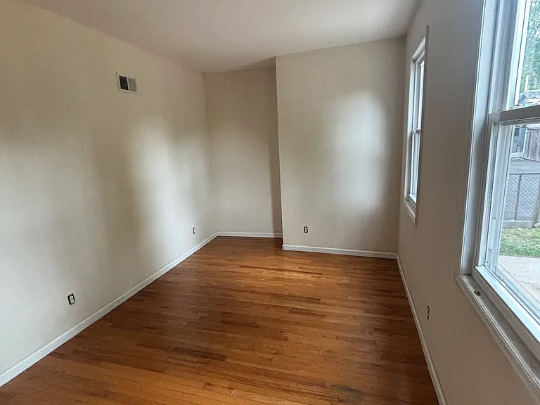 120 Orange Ave #1 — Photo 7
