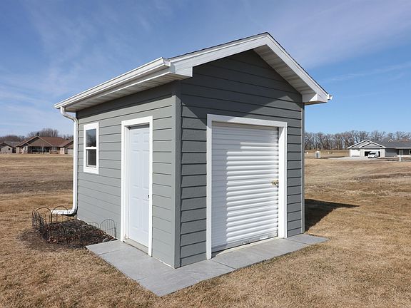 4th image of 1813 20th Ave W