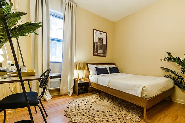 Rented by June | media 29