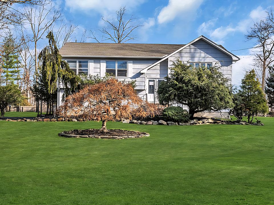 1st image of 2111 Dover Pines Ave