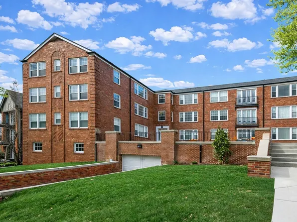 7519 Oxford Dr APT 2B, Saint Louis, MO 63105