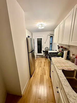 Rented by Ready Group | media 9