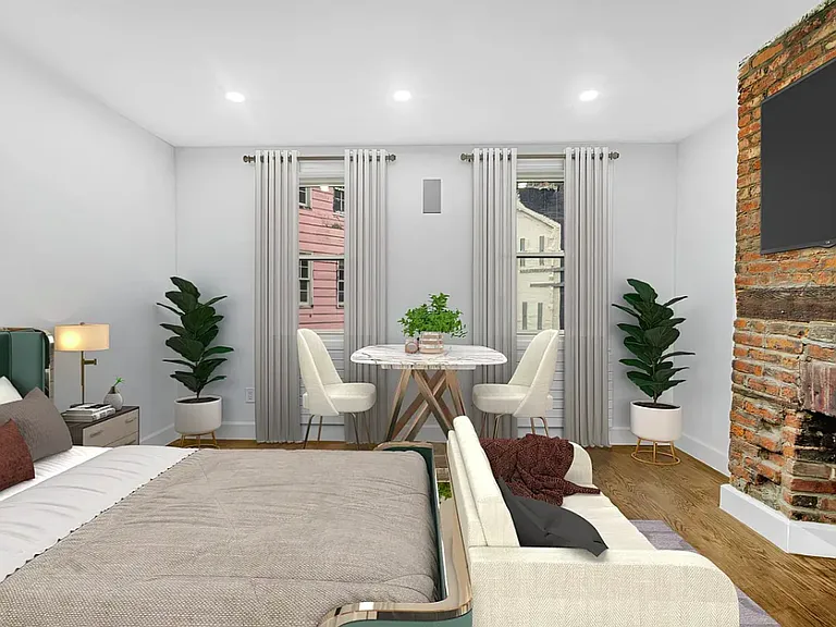 18 Christopher St #2 — Photo 5