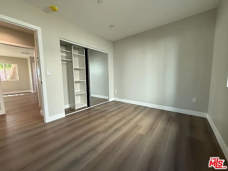 6403 Gentry Ave — Photo 13
