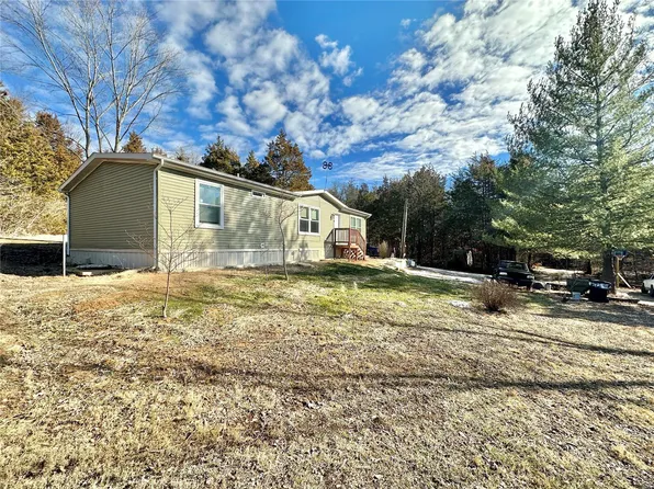 4069 Frissell Rd, De Soto, MO 63020