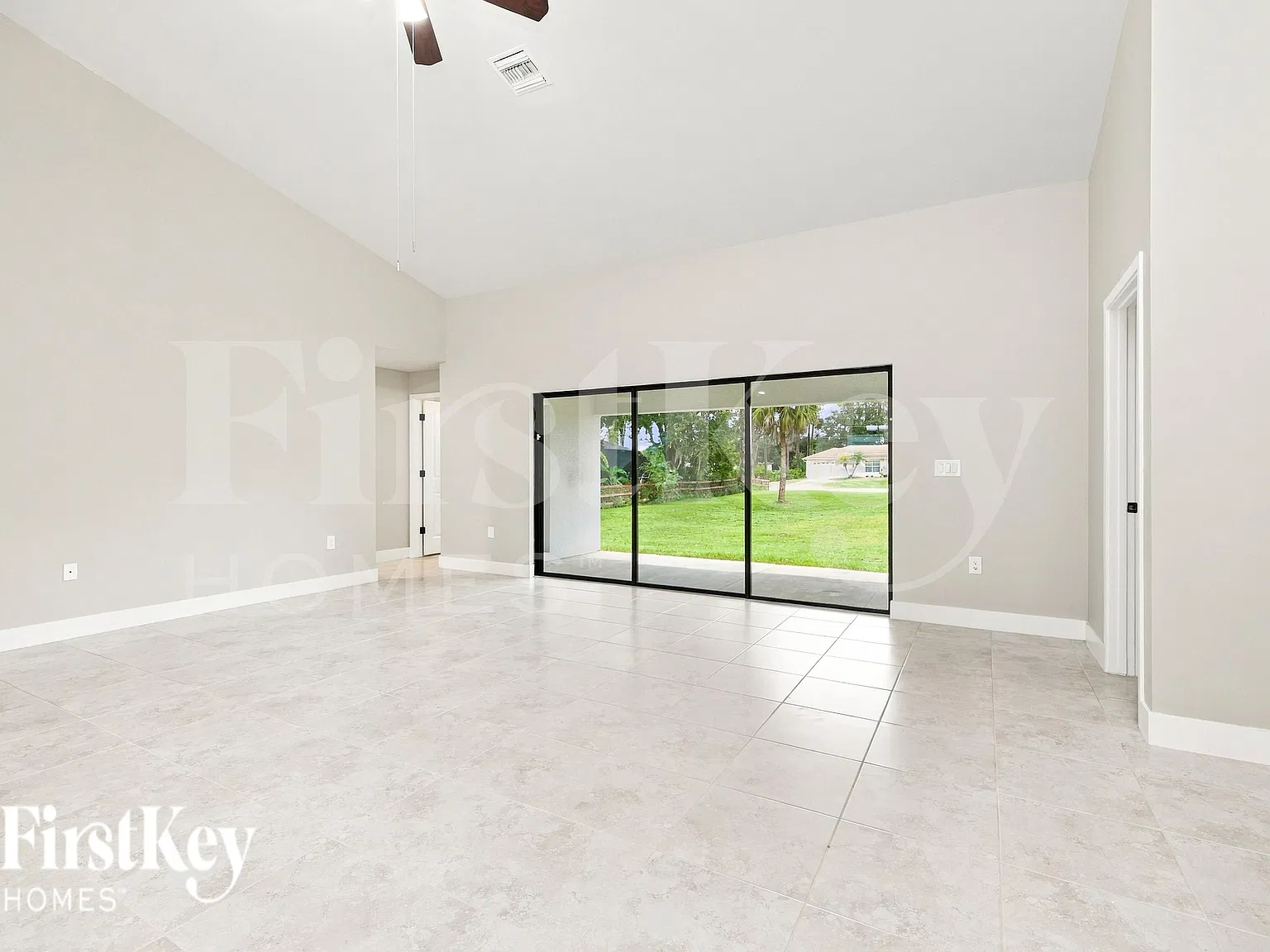 4 bed, 2.0 bath, 2105 sqft, $2,200 — Photo 3