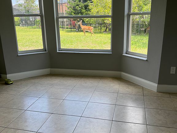 5th image of 2437 Stone Cross Cir