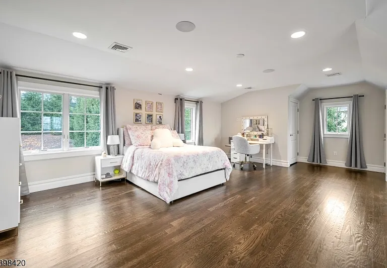 7 W Serafin Way — Photo 16
