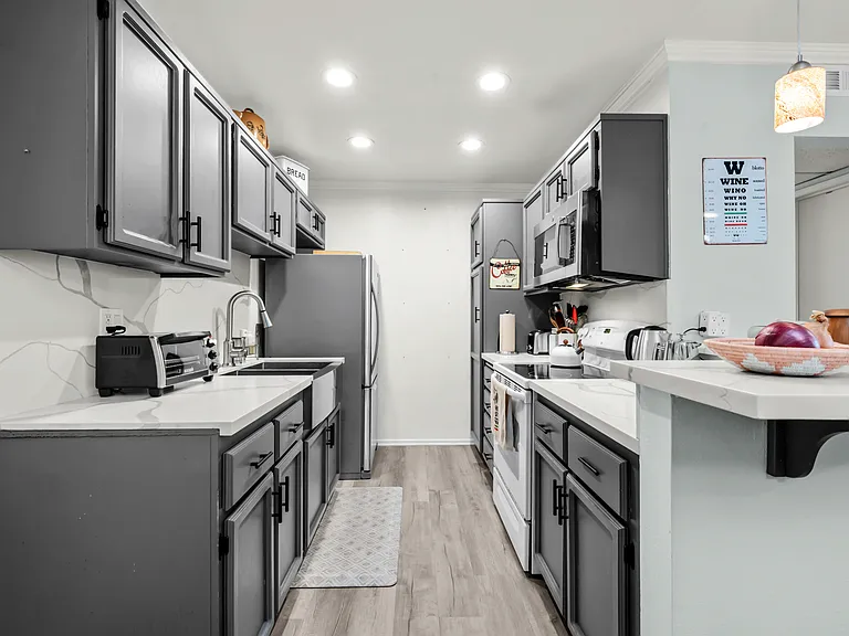 436 N Bellflower Blvd #201 — Photo 10
