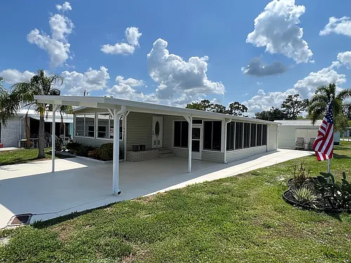 704 Palm Frond Ct Photo 1