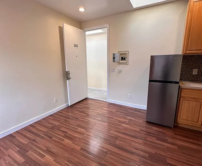 8629 S Vermont Ave #205 — Photo 3