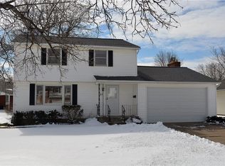 27 Argosy Dr, Amherst, NY 14226