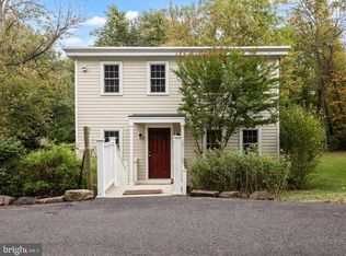 37 Church St, Chesterfield, NJ 08515