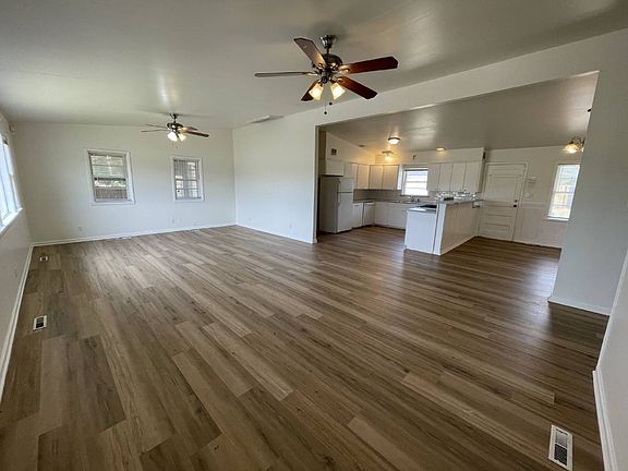3rd image of 2023 NW 40th St