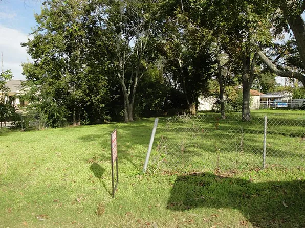 0 Neal St, Baytown, TX 77520