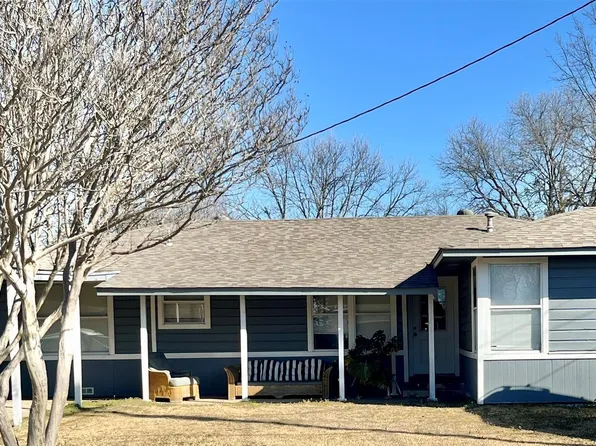 715 North Ave, Whitesboro, TX 76273