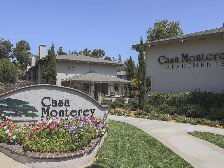 Casa Monterey Apartments — Photo 1