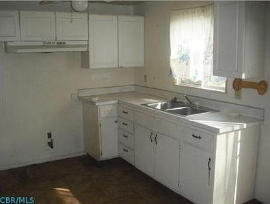 4th image of 4991 Albany Dr