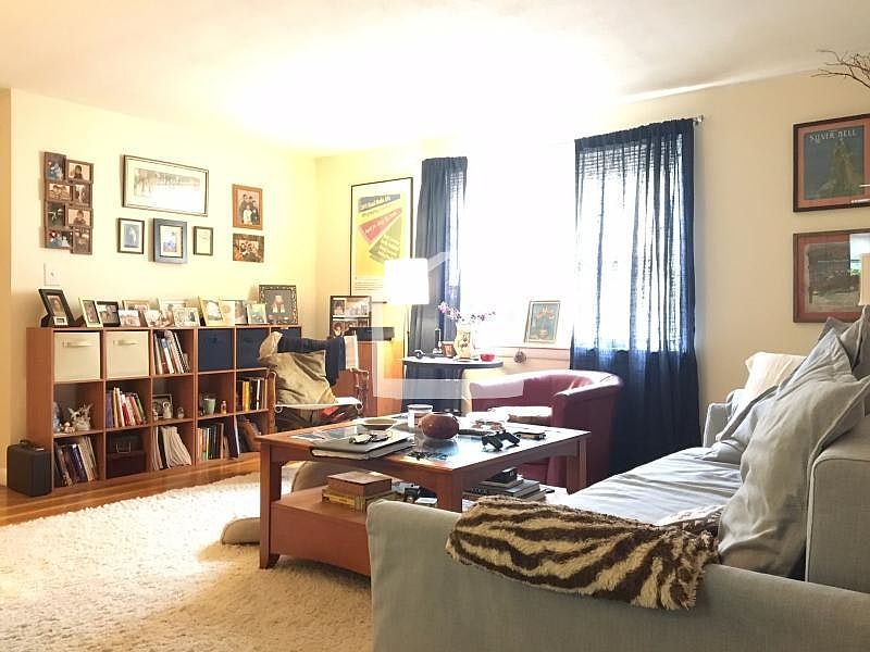 2nd image of 10 Vinal St #1BM