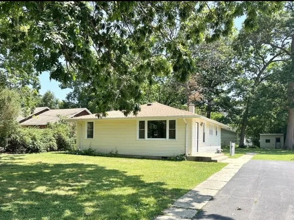 35339 N Hickory Ln, Round Lake, IL 60073