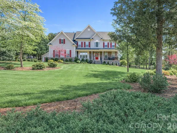 388 Cove Creek Loop, Mooresville, NC 28117