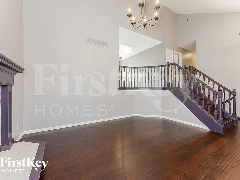 700 Canter St — Photo 4