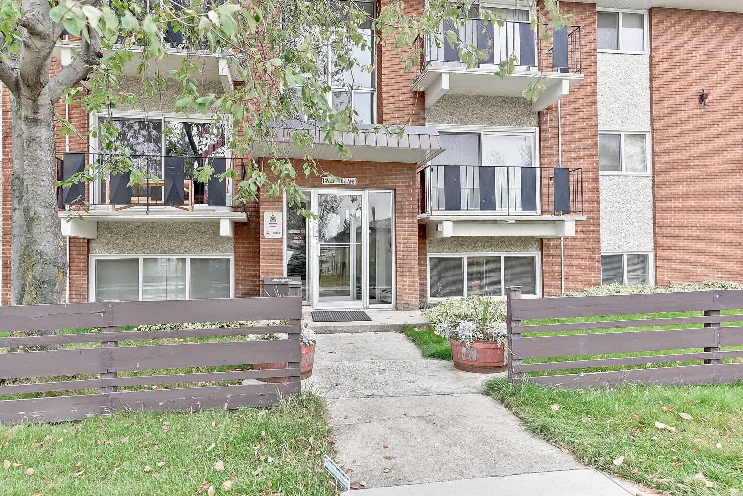 Grace Manor — Photo 1