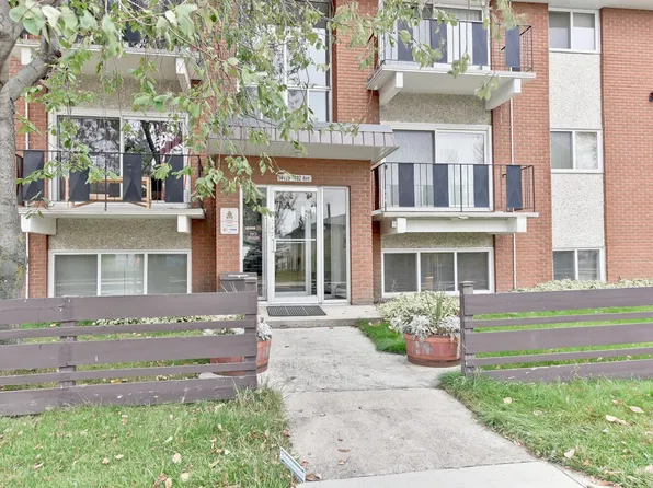 14925 102nd Ave NW, Edmonton, AB T5P 0M4