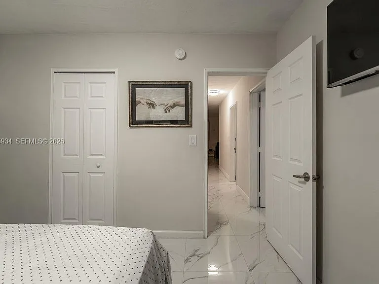 1600 N 68th Ave — Photo 24
