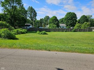 405 & 407 N Market St, Carthage, IN 46115