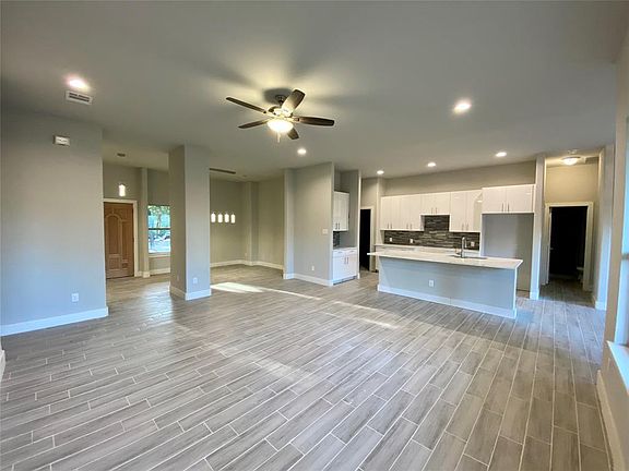 5th image of 1501 Phillip Ct