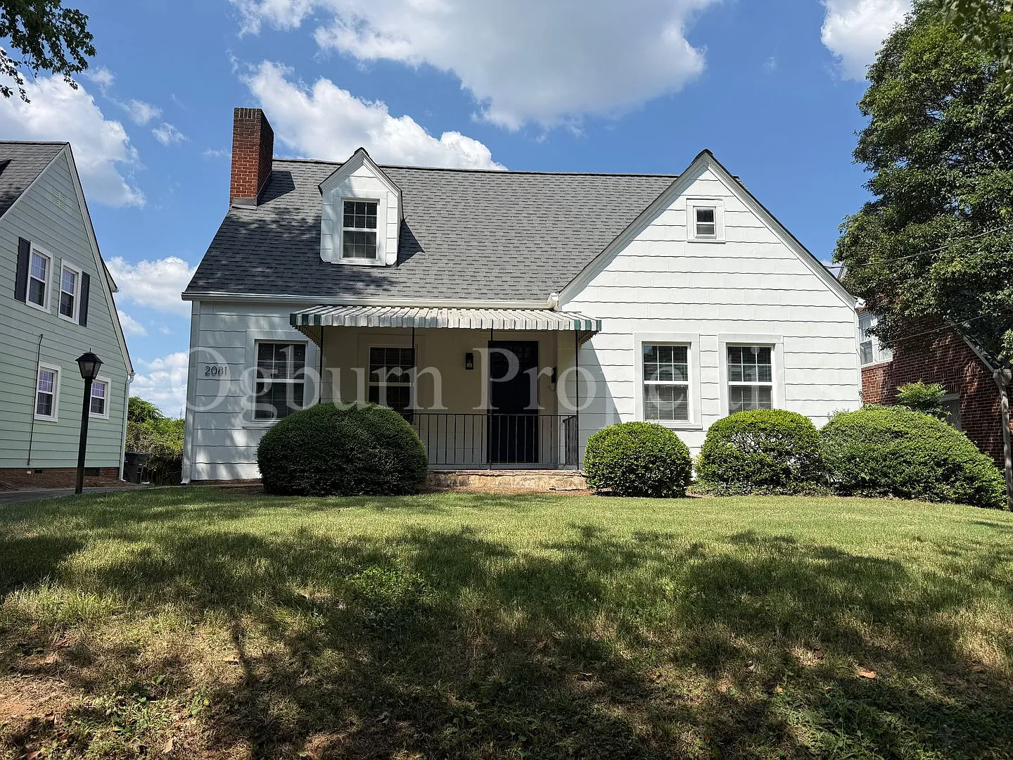 2081 Queen St-4br/2.5ba-Home!! — Photo 1