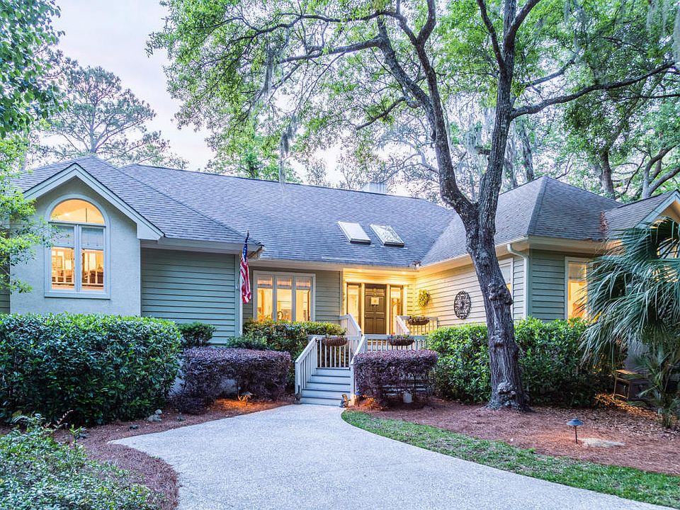 1st image of 2420 Golf Oak Park
